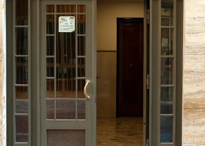 Monteleone ,12 נאפולי