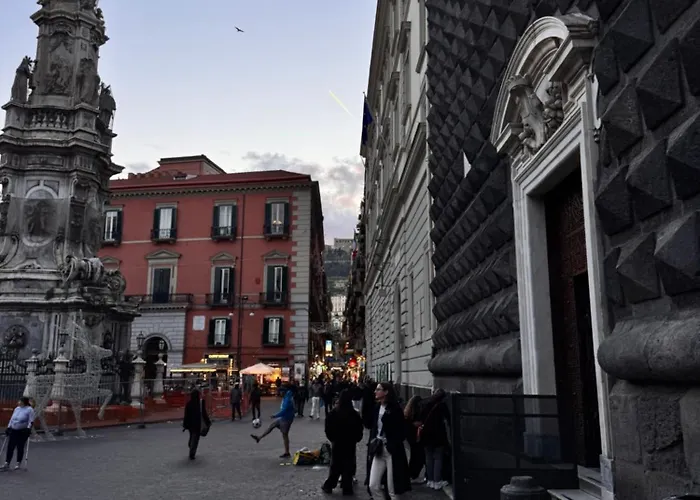 Monteleone ,12 4* נאפולי