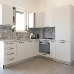 Monteleone ,12 Bed & Breakfast 4*